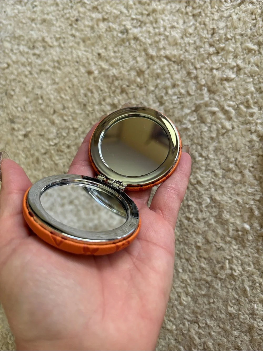 None compact orange